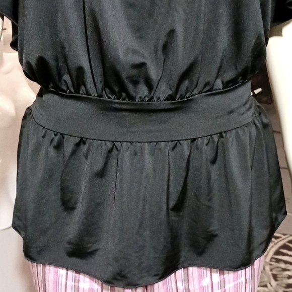 Candies Silky Black Open Back Ruffled Short Sleeve Blouse Sz M - Picture 2 of 16